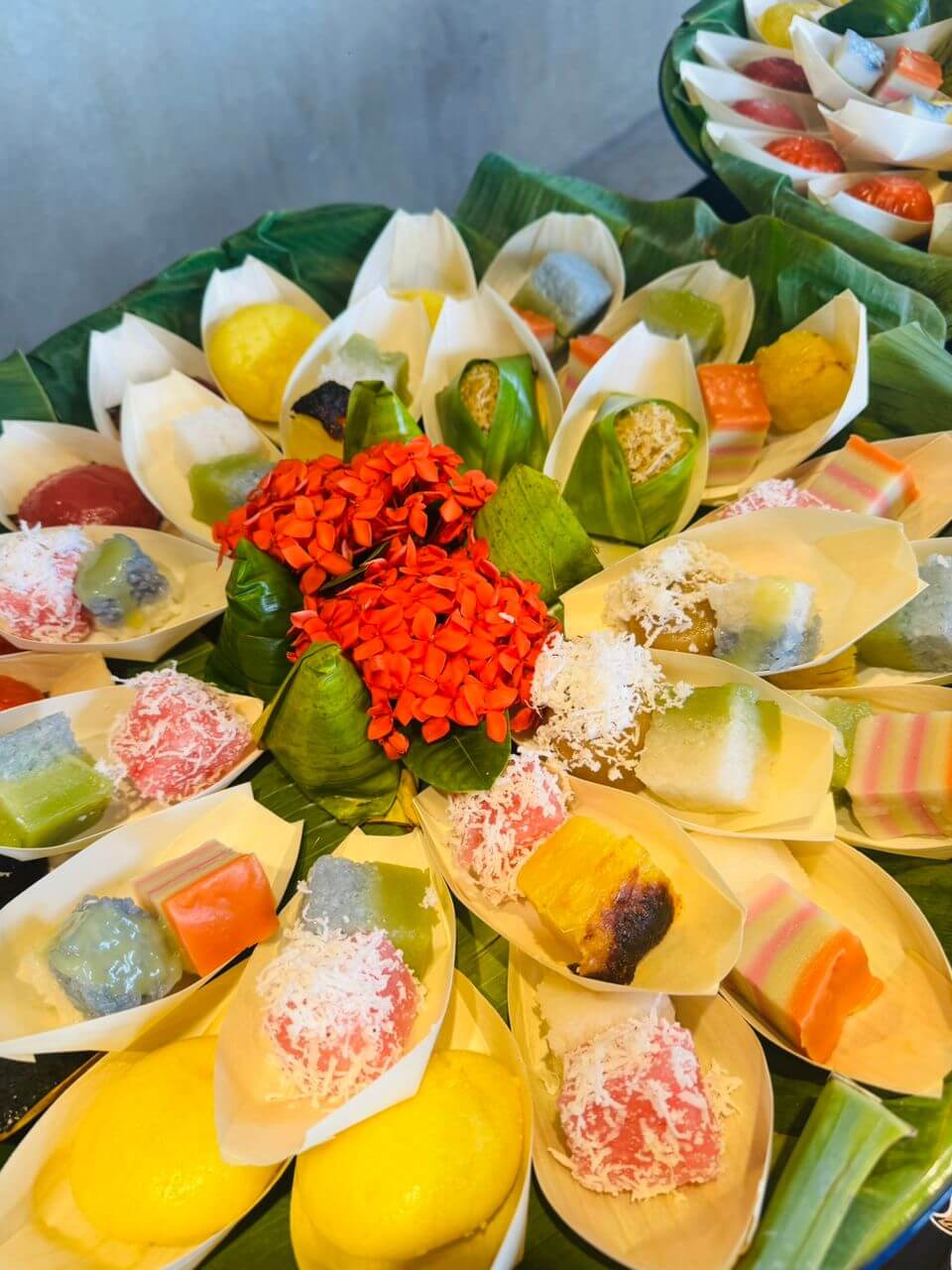 Flower Boat Platter