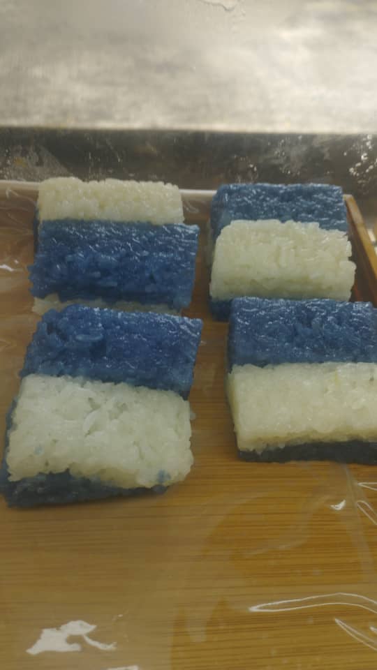 Pulut Tai Tai With Kaya